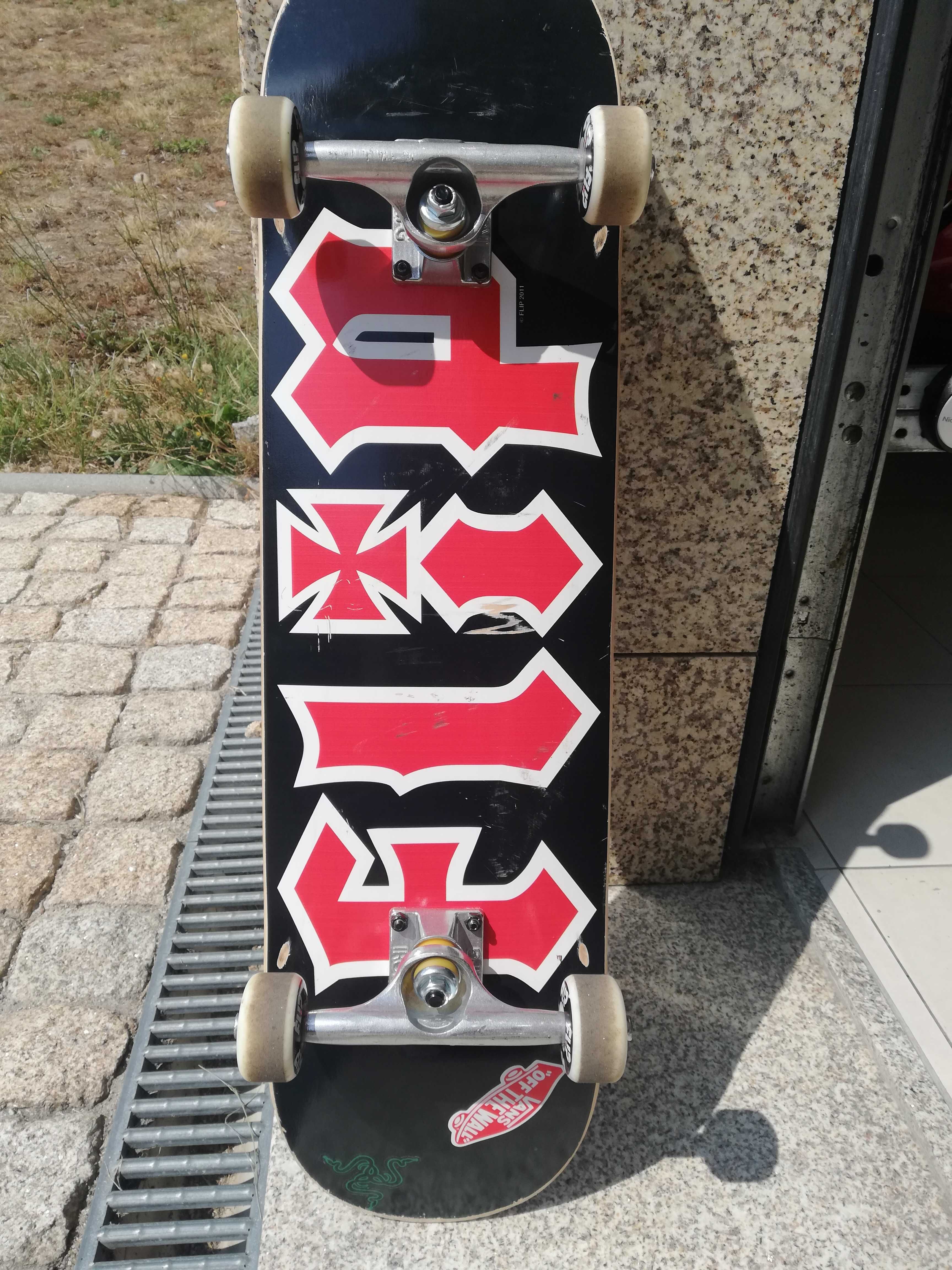 SKATE da marca Flip com pouco uso