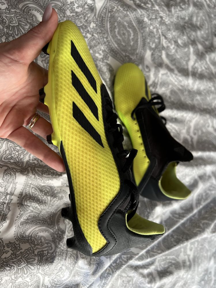 Chuteira Adidas X 18.3