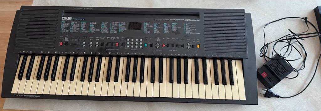 Keyboard YAMAHA PSR-300
