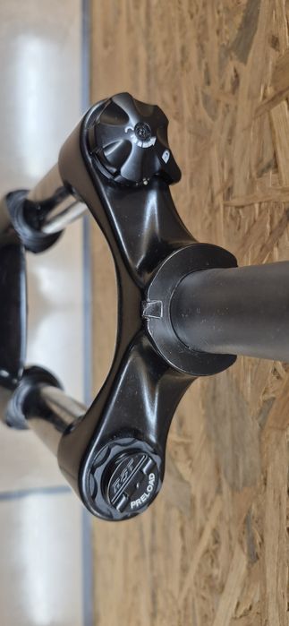 RST Omega . 26" . Amortyzator.  Nowy