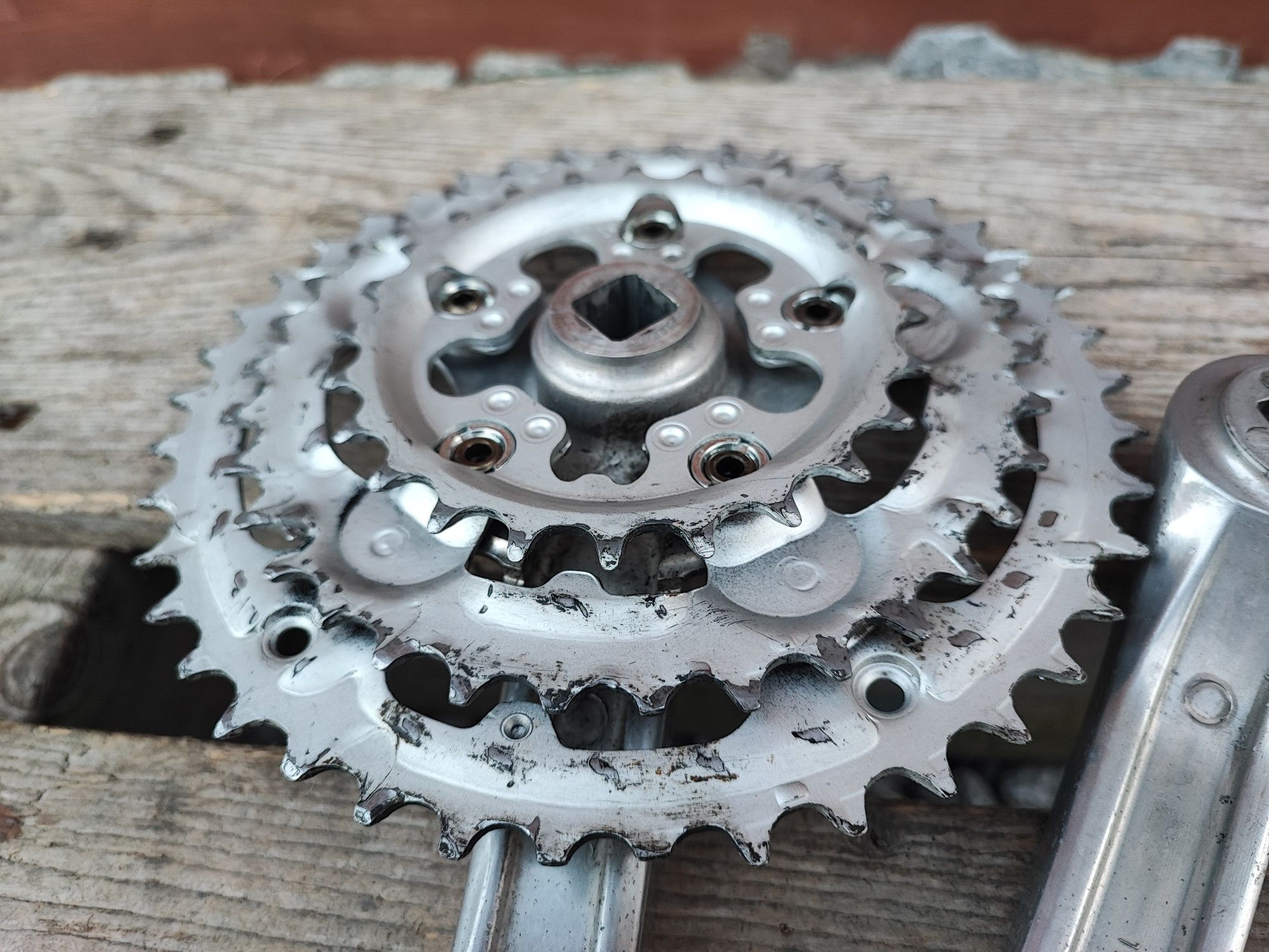 Korba rowerowa Shimano Alivio MC16 175mm LP30 Retro MTB