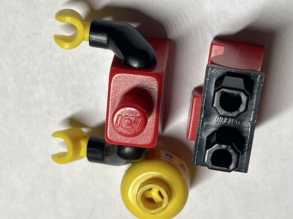 Lego минифигурки Лего Инопланетянен и Альпинист