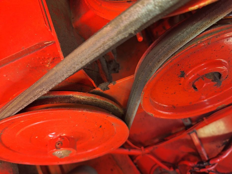Комбайн Massey Ferguson 16