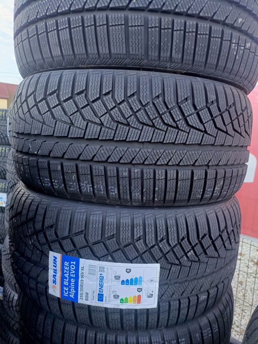 Nowe opony zimowe 255/35/19 Sailun Evo 1
