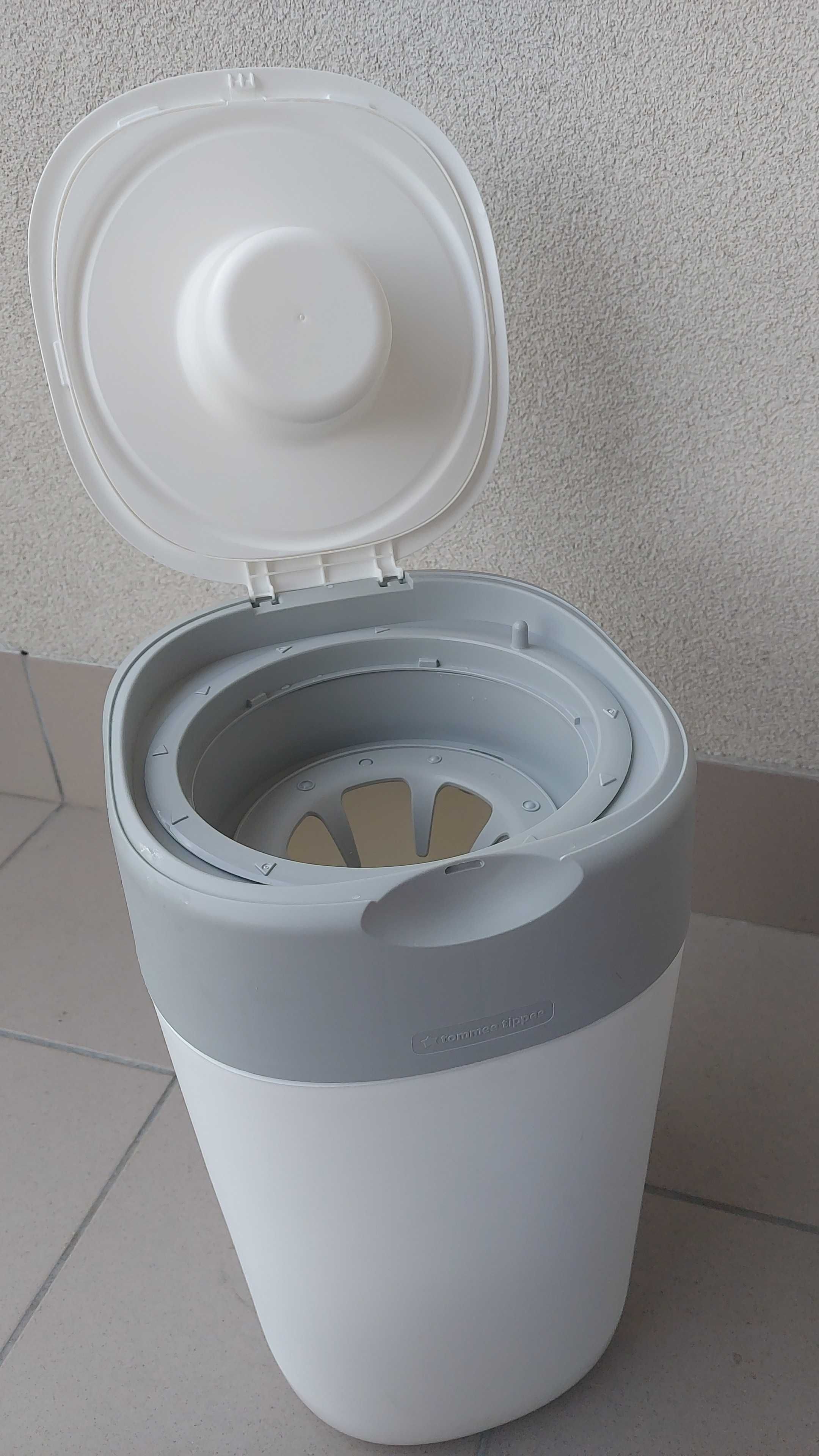 Kosz na pieluchy Tommee Tippee Twist and Click