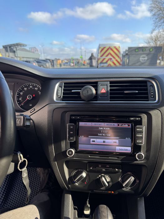 Volkswagen Jetta SE 1.8 2014