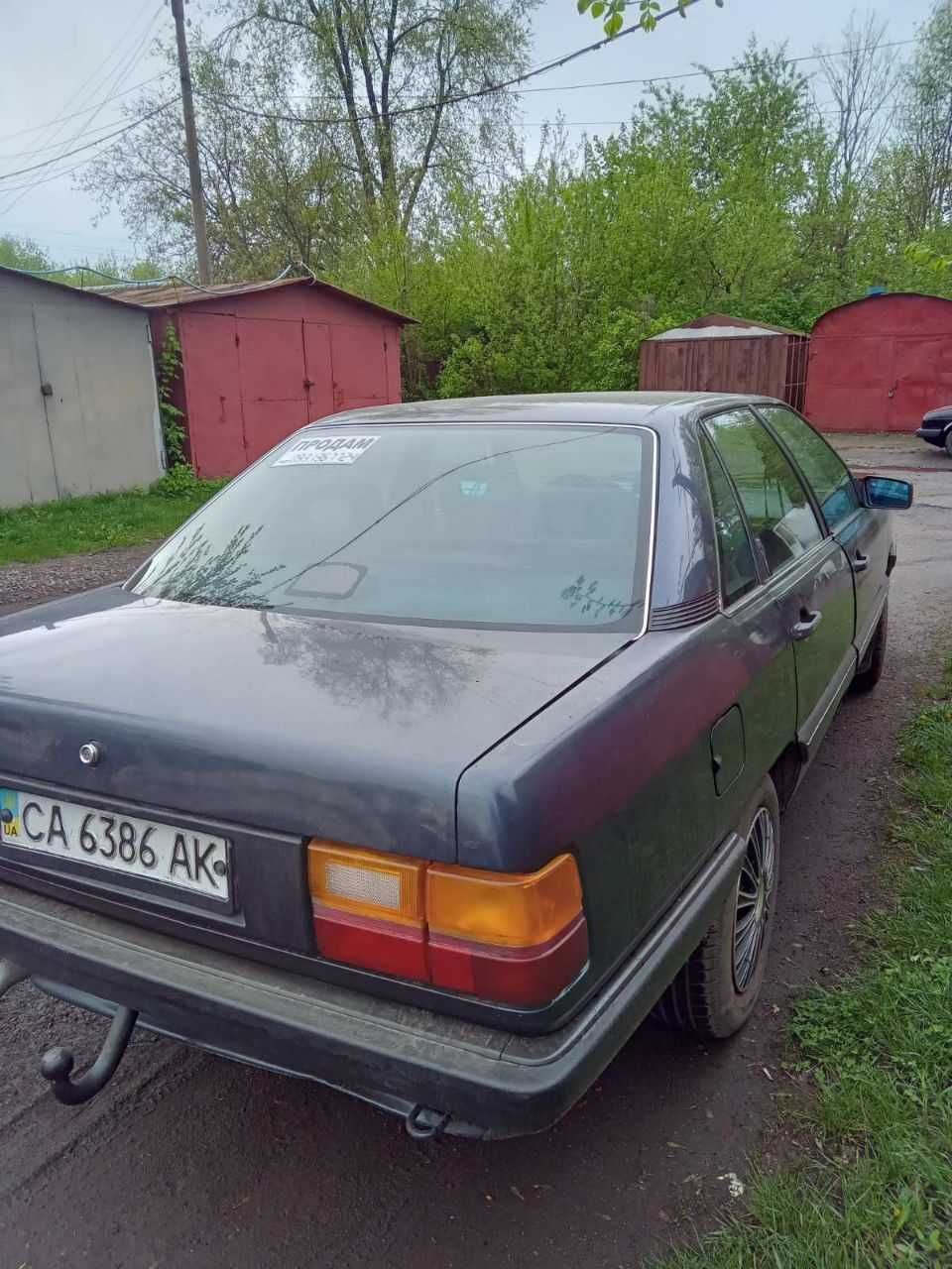 Автомобіль Audi 100 С3