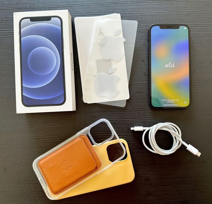 iPhone 12 64GB Preto