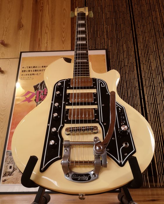 Eastwood Airline '59 Town & Country Deluxe