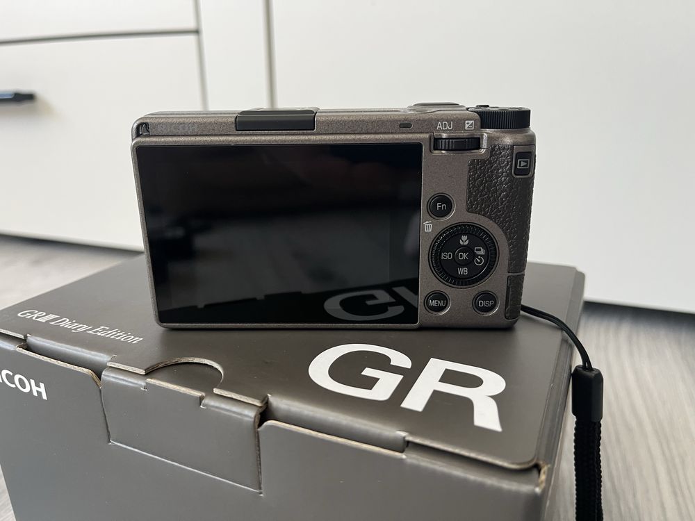 Ricoh GR III gr3 gr 3 diary edition stan idealny