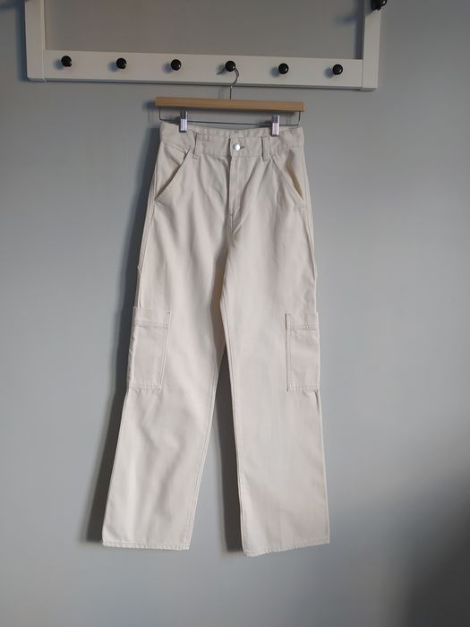 Kremowe, damskie spodnie cargo jeans H&M 38