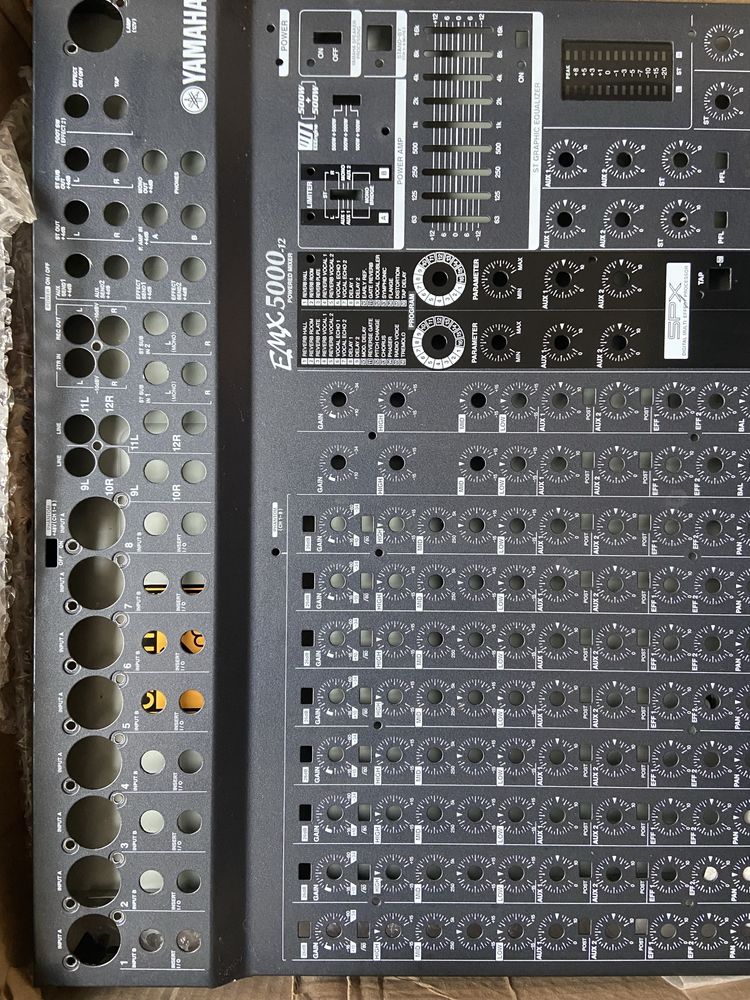 Панель микшера yamaha emx5000-12
