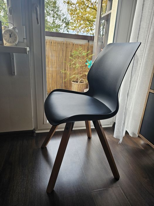 GOJA Krzesło do jadalni czarna ekoskóra