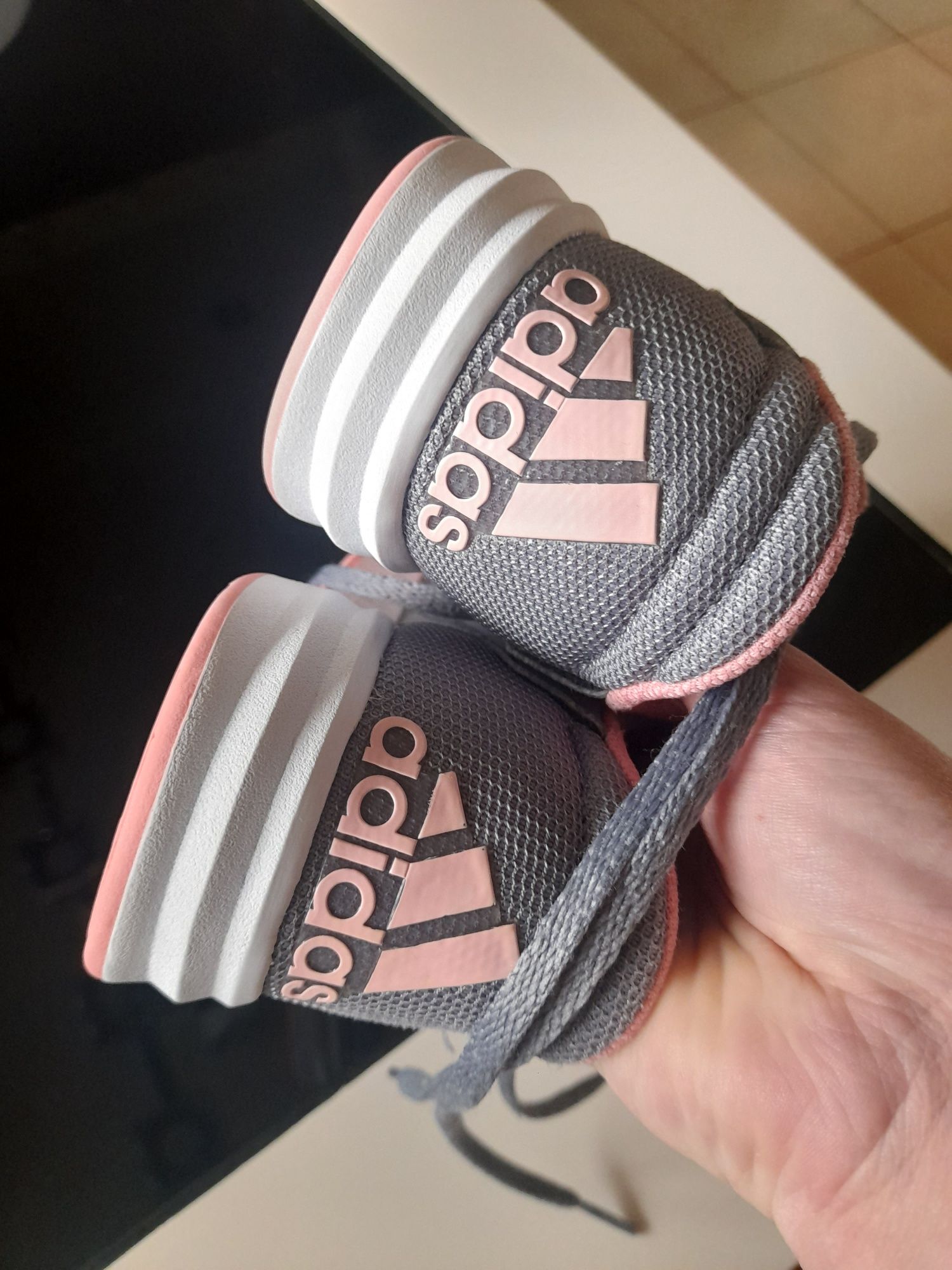 Buty 33 adidas dla dziewczynki blizniaczki