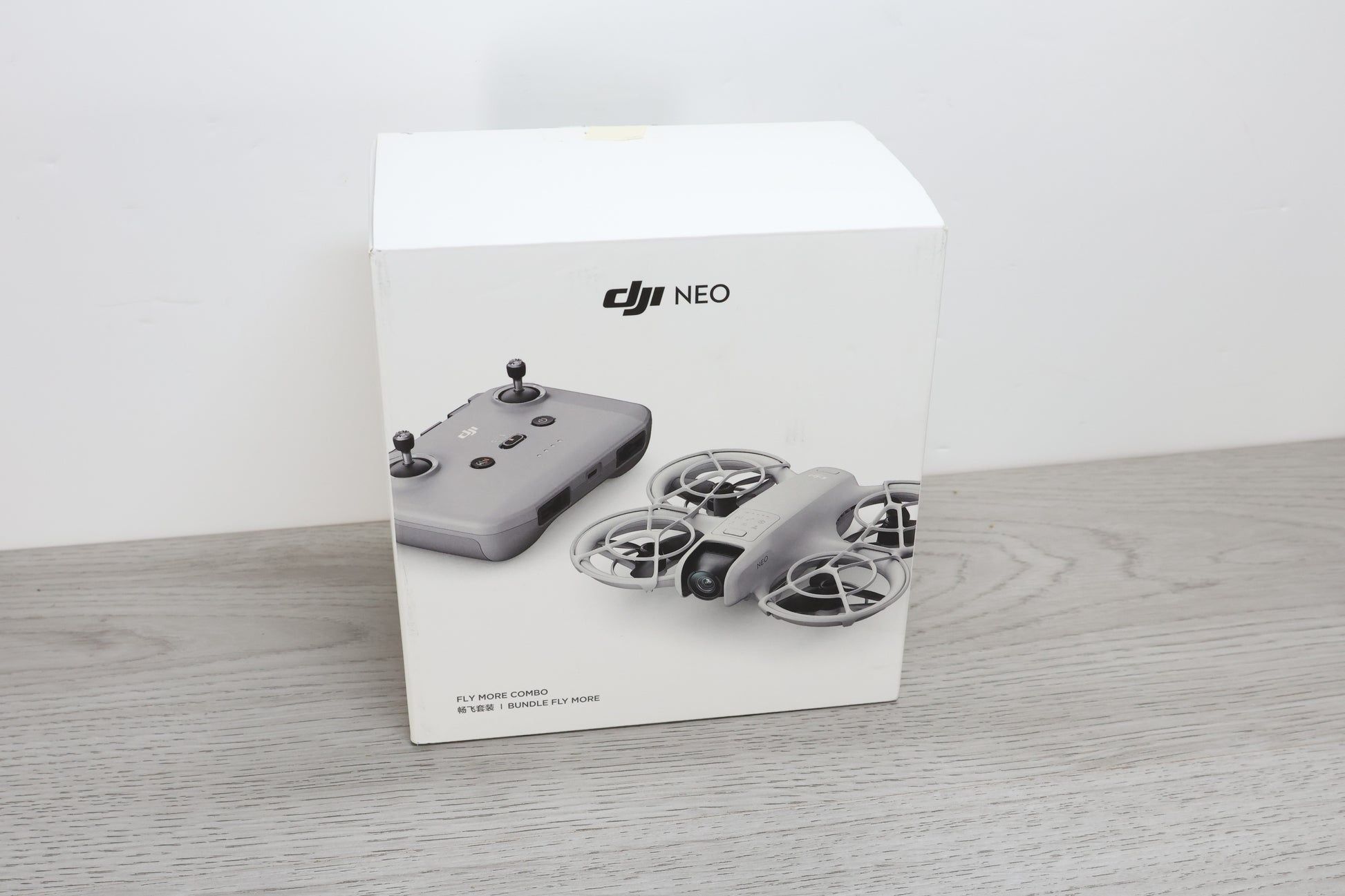Dron DJI Neo Fly More Combo