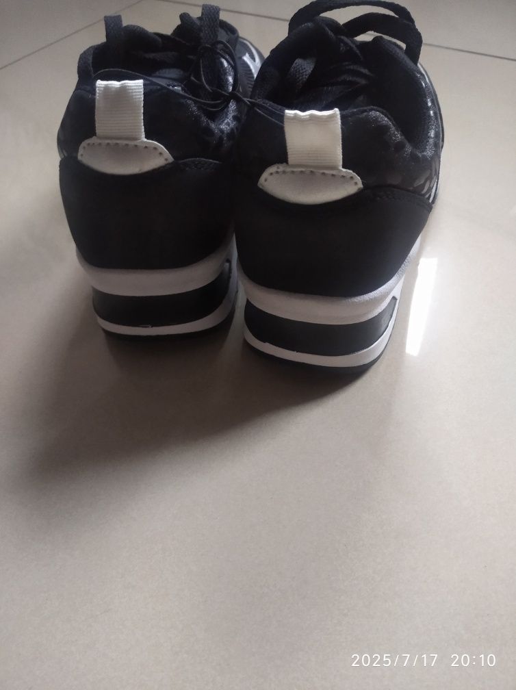 Buty sportowe 39