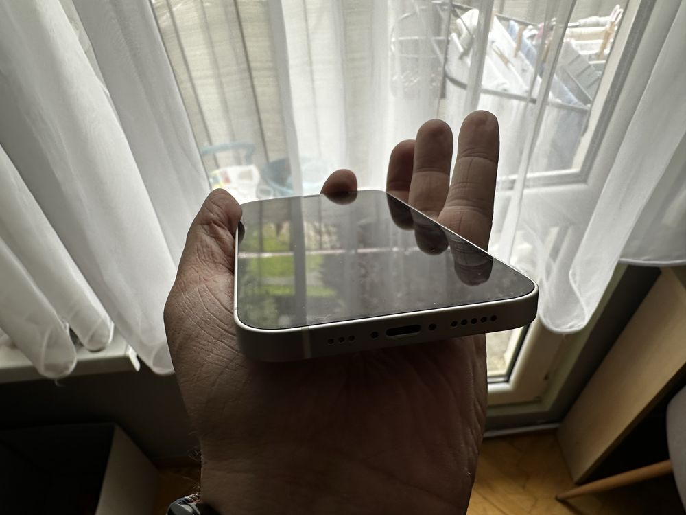 Iphone 12 stan bardzo dobry