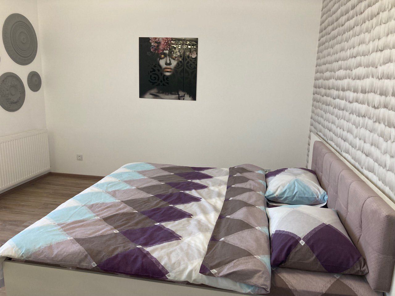 LUXURY ROMANTIC 5* в парку. 1-2-3 кімнатна кв. Подобово. На Чорновола