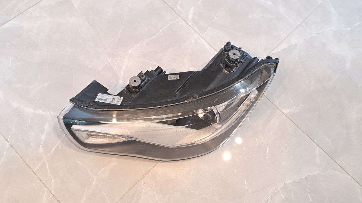 Audi A1 8X Xenon lampa lewa przednia przód EU kompletna