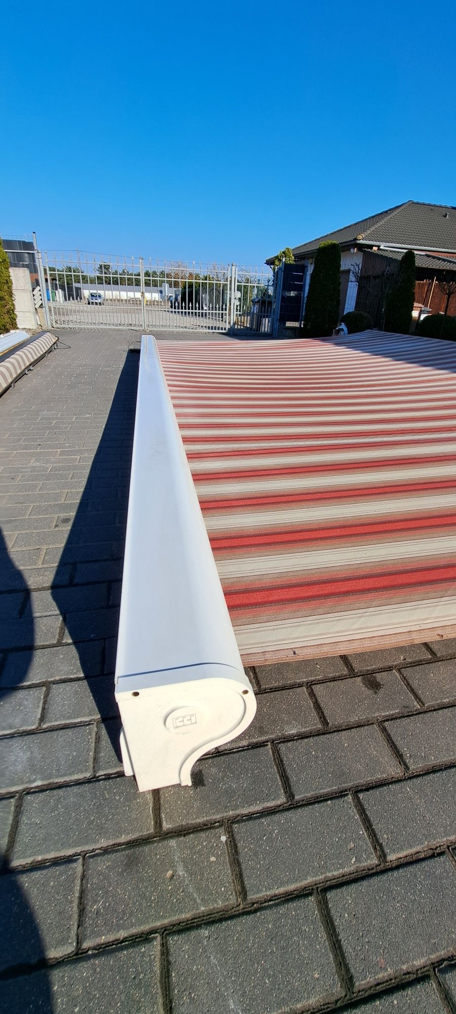 Markiza tarasowa 6x3.4m elektryczna