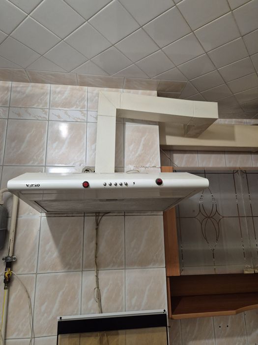 Витяжка кухонна, вживана. САМОВИВІЗ!