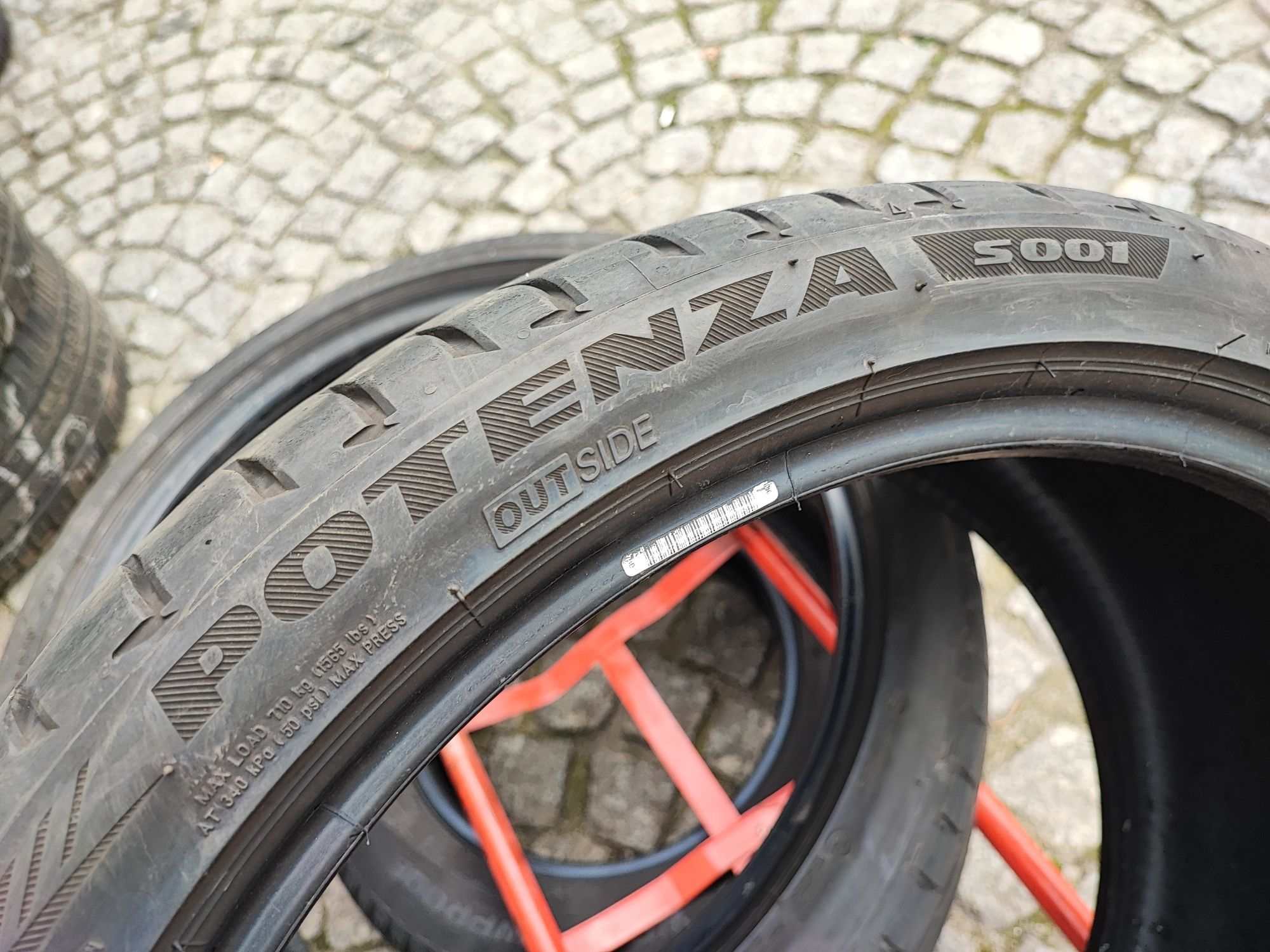 2 x 255/35R19 Bridgestone Potenza S001