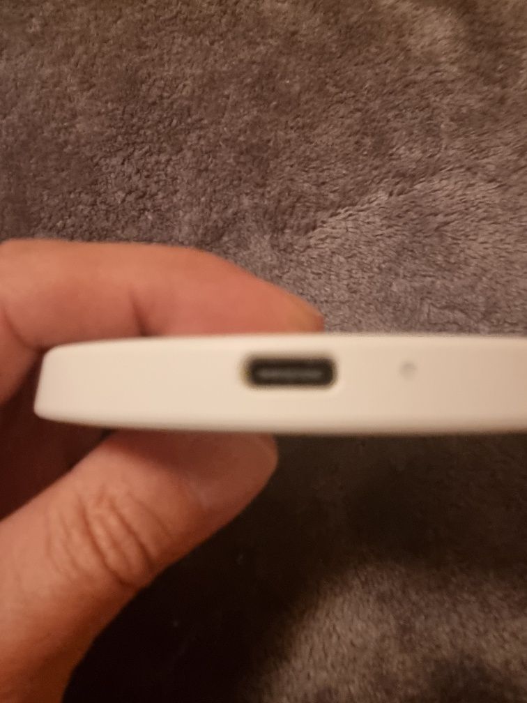 Wireless charger ikea