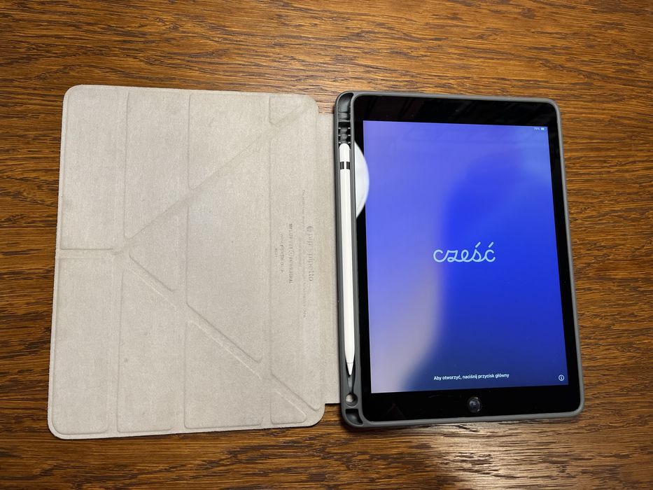 iPad 9 gen. 64 gb + Apple Pencil +etui + klawiatura Logitech K380 s