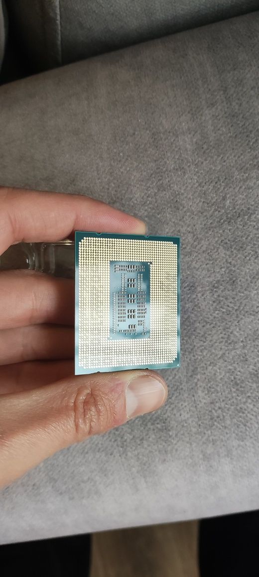 Новий процесор Intel Core i3-12100F / i5-14400F