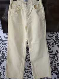 Новые джинсы цвет бледно-желтый, широкие, р.М, суперцена!