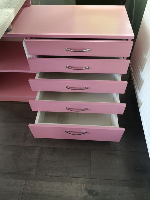 Стол для маникюра