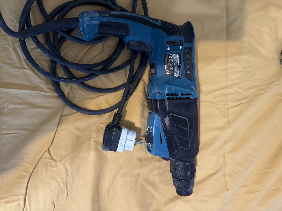Makita HR 2630 Перфоратор