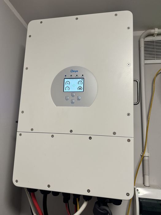Deye SUN-6K-SG04LP3-EU używany 10 miesięcy