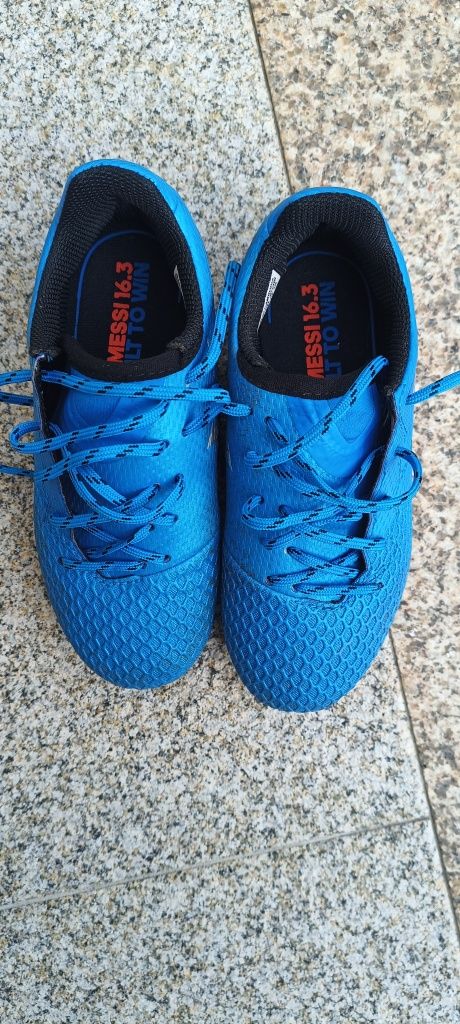 Chuteiras adidas messi
