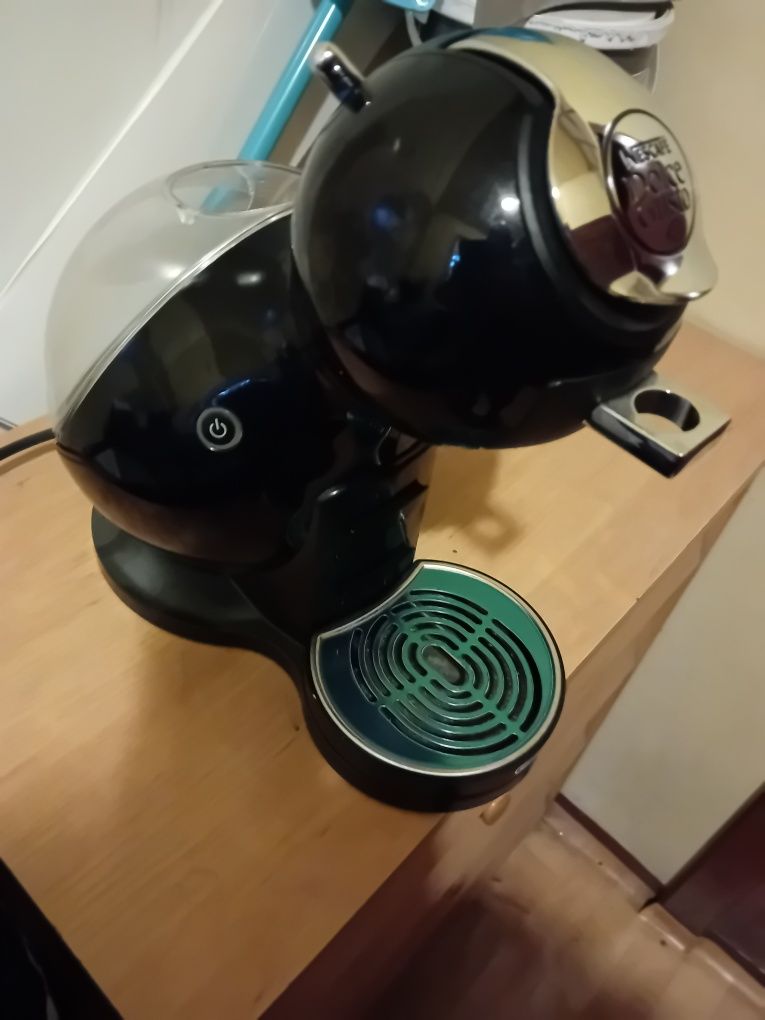 Express De longhi  Nescafe dolce gusto