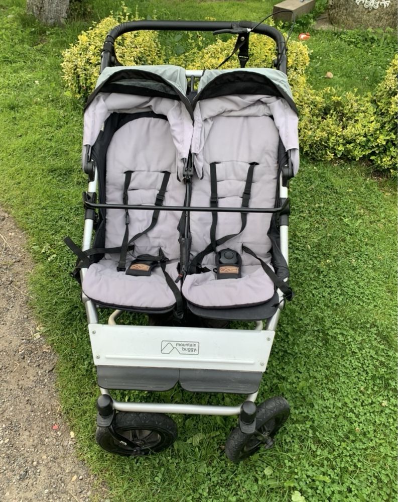 Wózek bliźniaczy obok siebie 2in1 gleboki i spacerówka mountain buggy