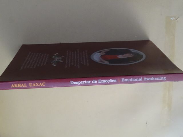 Despertar de Emoções de Akbal Uaxac