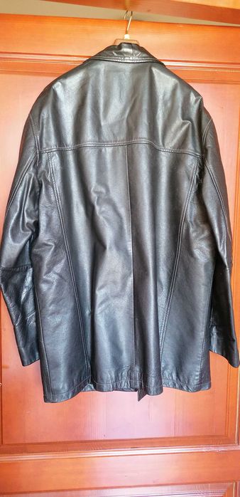 męska czarna kurtka skórzana