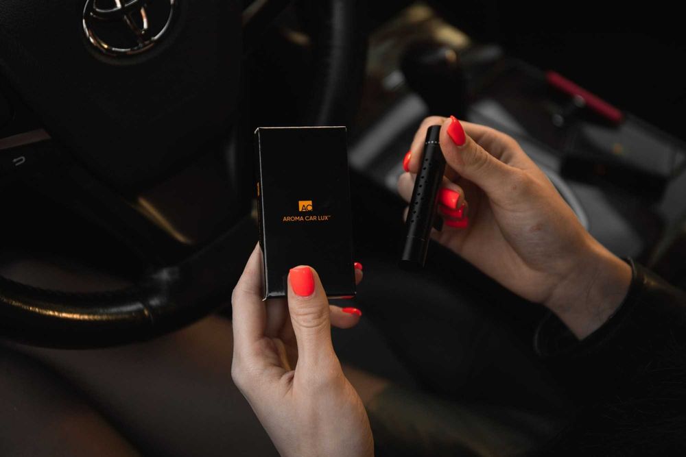 Ароматизатор повітря в авто Aroma Car Lux