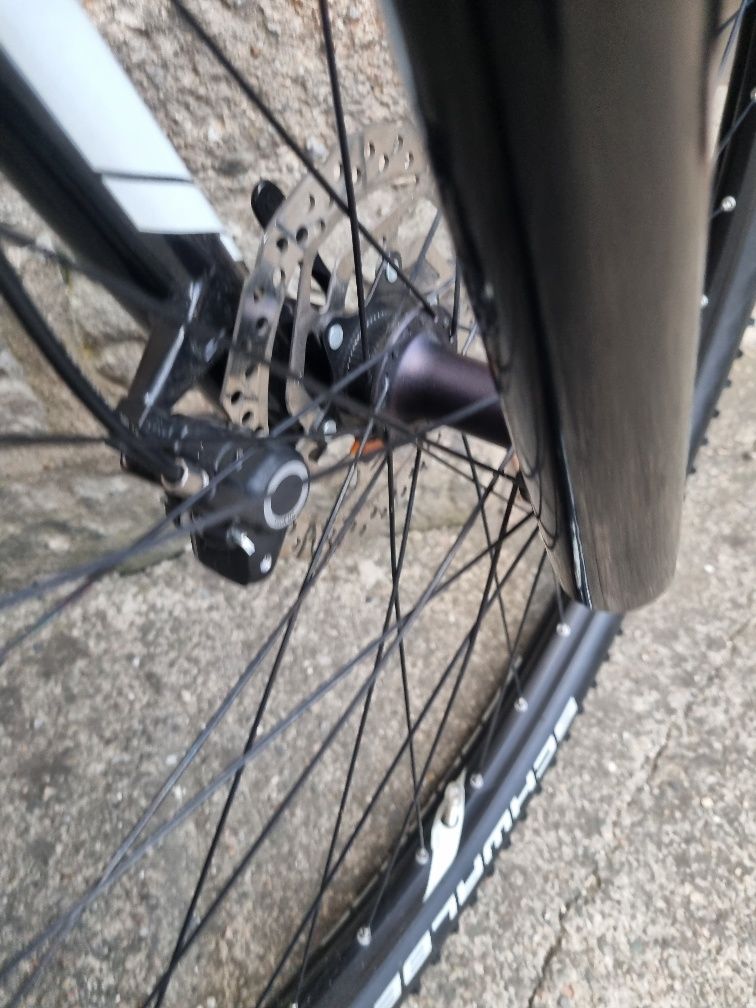 Rower MTB CUBE Attention CMPT