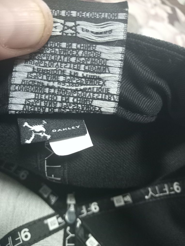 Кепка Oakley New Era