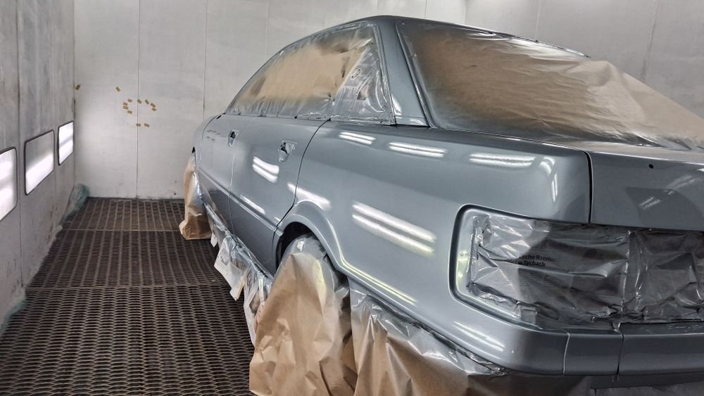 Lakiernik Samochodowy - Lakiernictwo