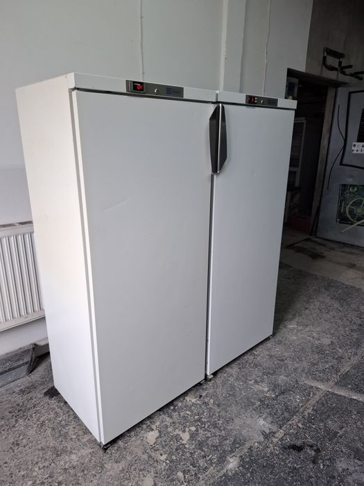 Професійні холодильні камери на 400л.