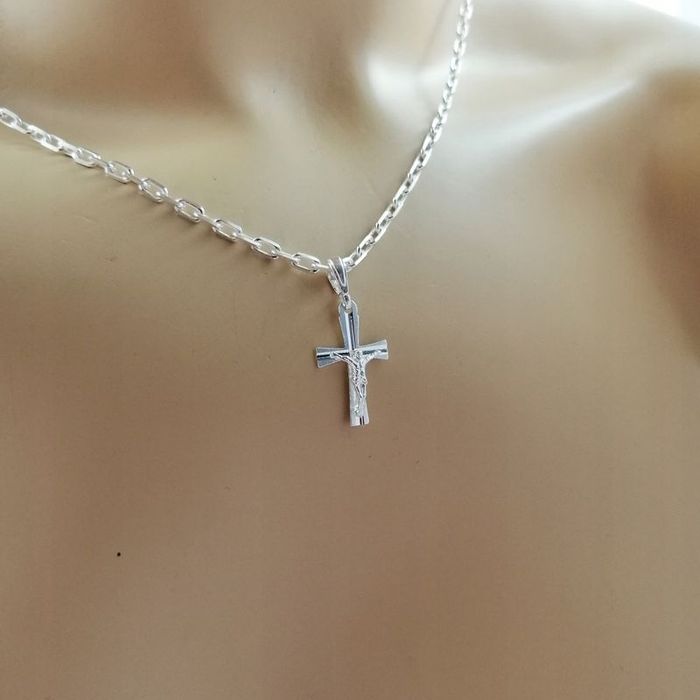Piękny Srebrny Męski Łańcuszek Z Krzyżykiem 925 + Grawer Prezent Dla B
