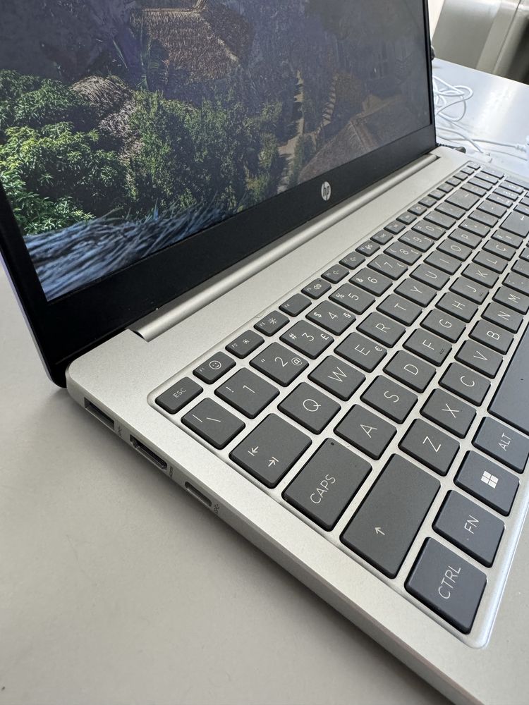 Portátil HP, i3, 8gb Ram 256gb