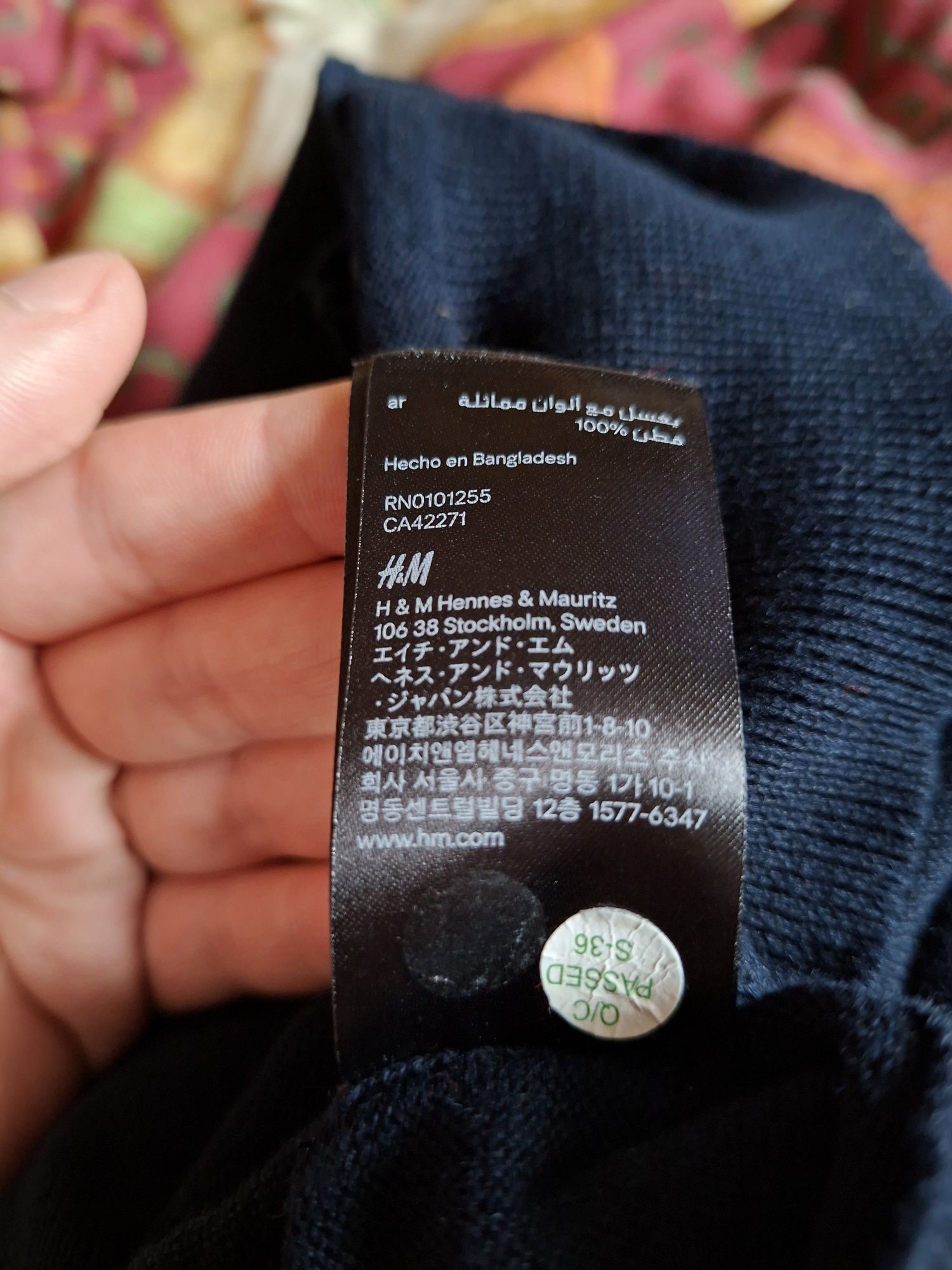 Czarno-Czerwony Sweterek H&M