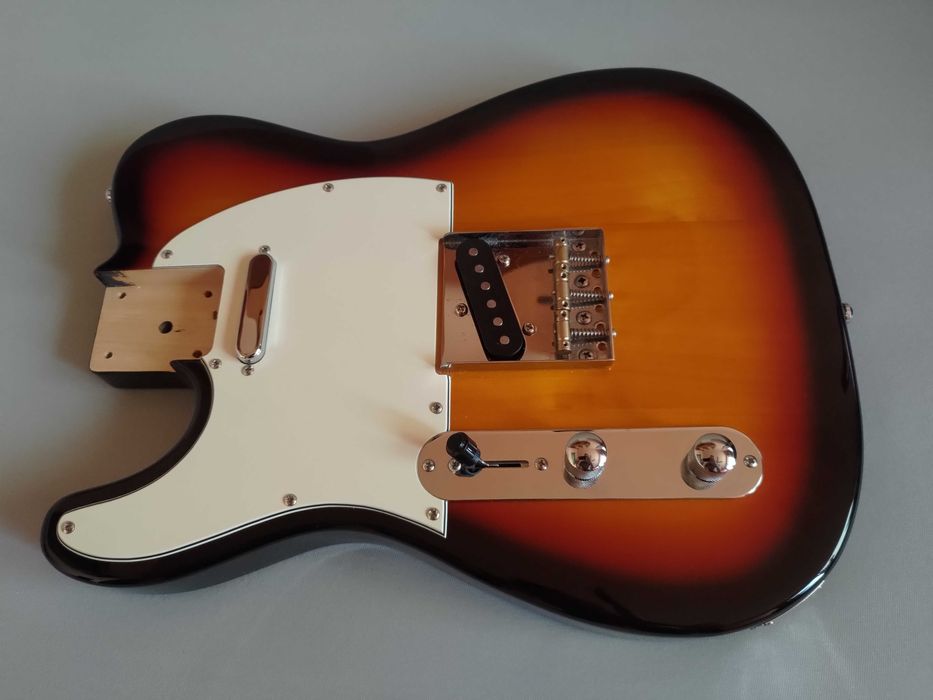 Korpus leworęczny gitary JET JT 300 + osprzęt