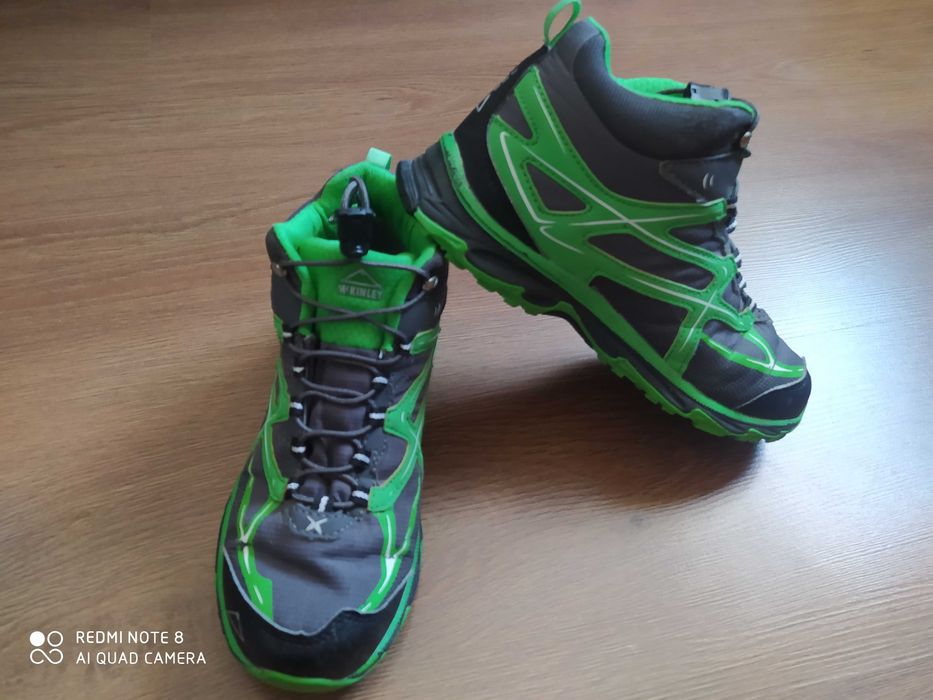 Високі кроссівки, хайтопи, ботінки