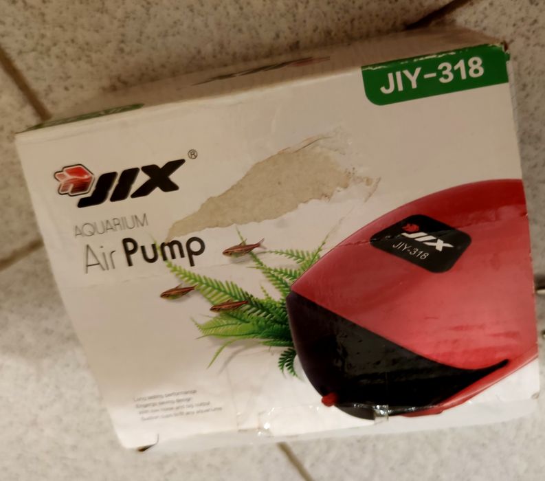 Bomba de ar para aquário está nova