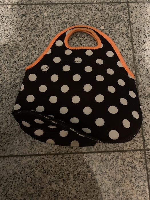 Lancheira preta e laranja+preta